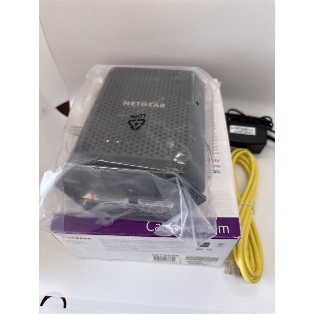 NEW NETGEAR CM700 High Speed Cable Modem - Picture 3 of 8